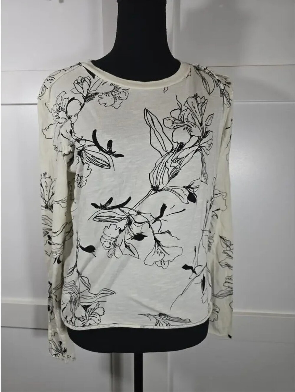 Anthropologie Cream Long-Sleeve Floral Tee - Picture 3 of 11